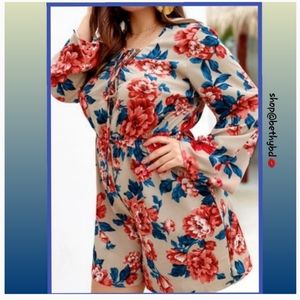 ⛱CCO⏬🌺🍃Islands Floral Romper Curvy 5 star rated❗